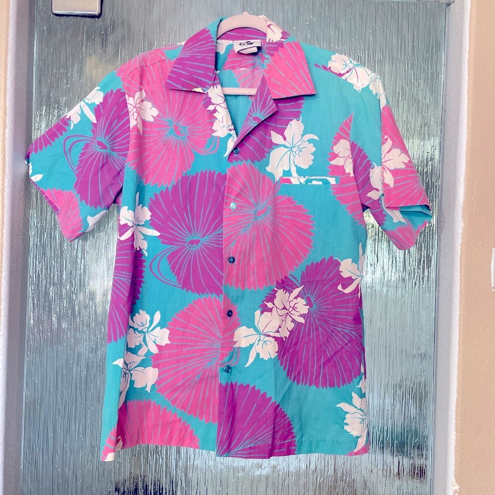 Vintage Hilo Hattie Men’s Dress Shirt, size Large